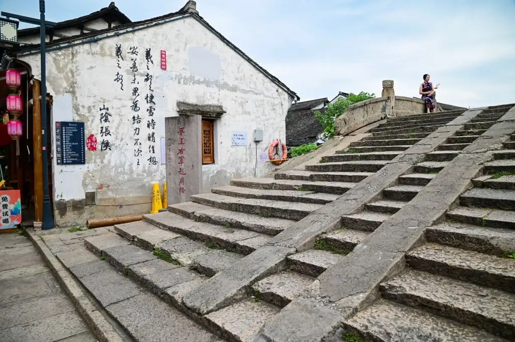 拾光信息MES系统与车间看板硬件集成技术解析